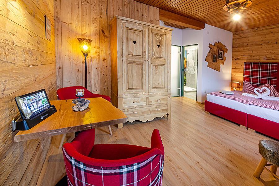 Almhotel Gruensteinblick Königssee エクステリア 写真